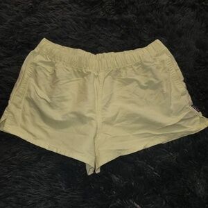 Patagonia yellow baggie shorts size large
